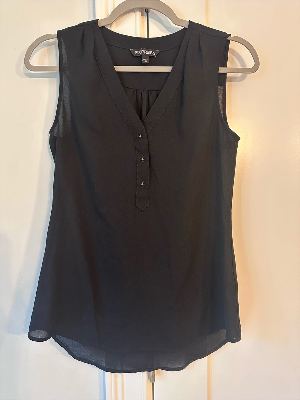 Express Black Sleeveless V-Neck Button-Placket Blouse